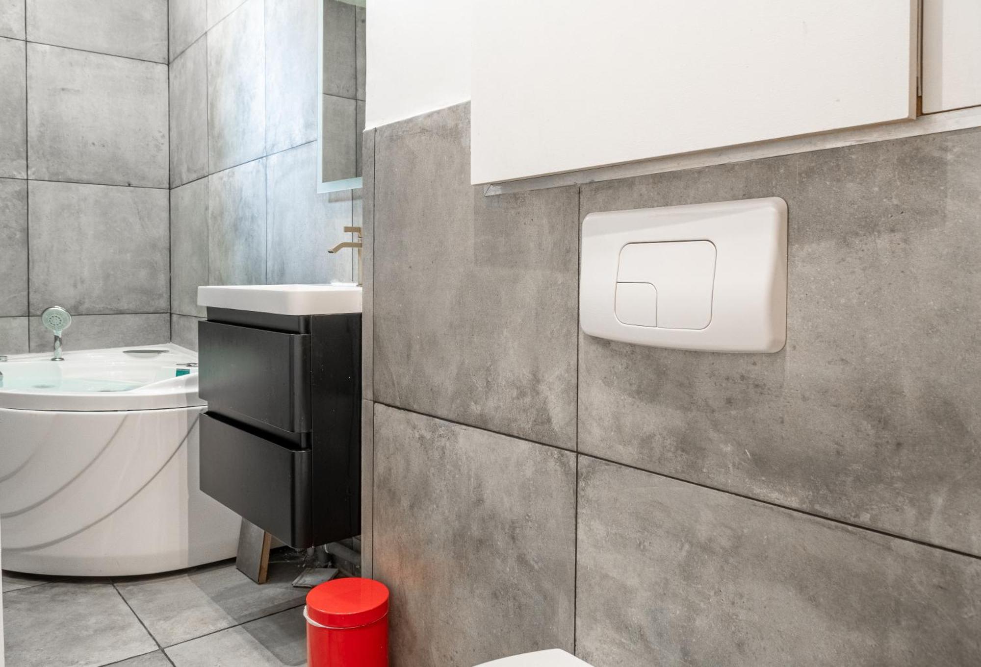 Lavie Maison Eiffel Ac Hot Tub Paris Exteriör bild